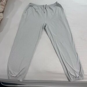 Vuori Performance Joggers size L